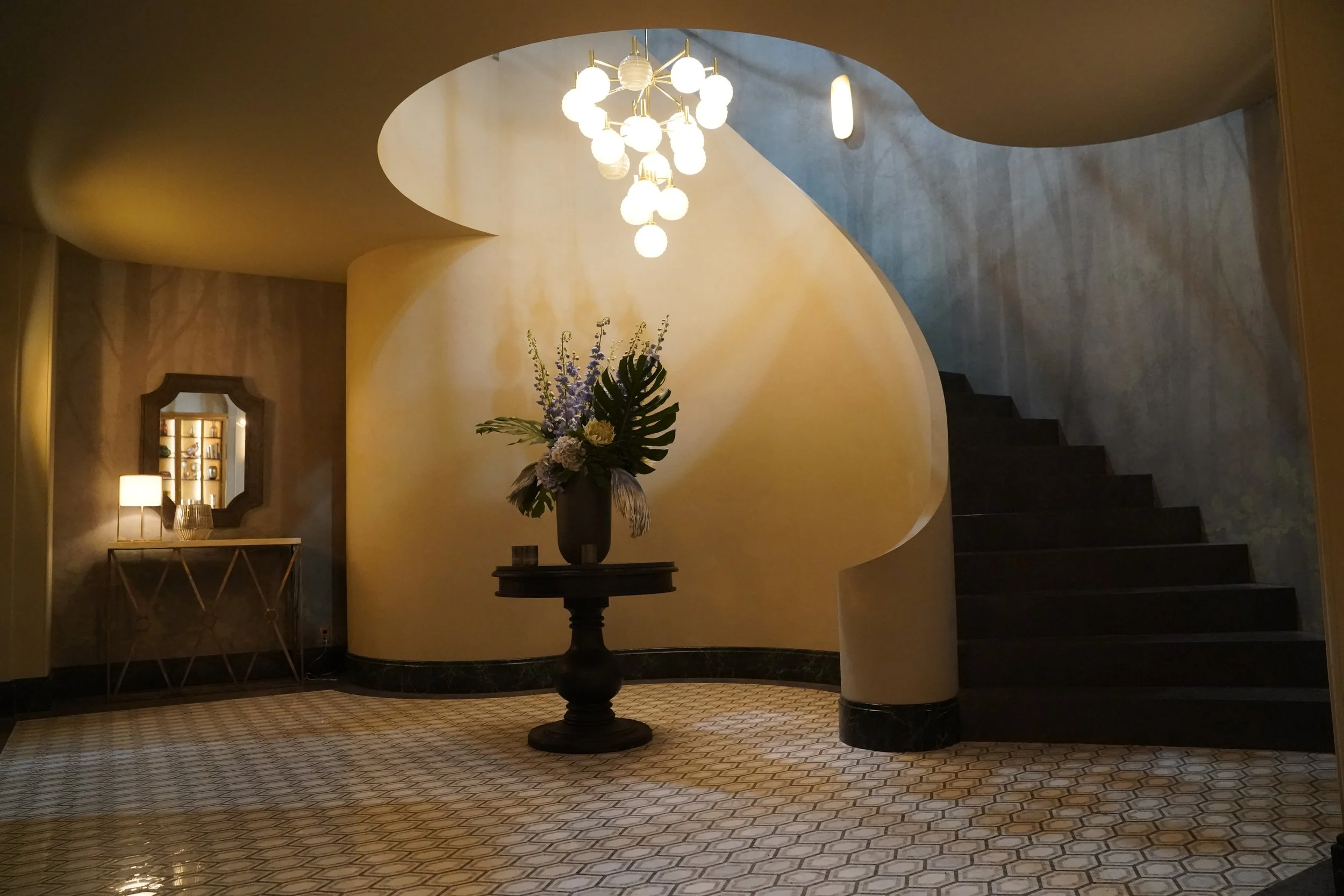 DH PHOTO STAIRCASE.JPG