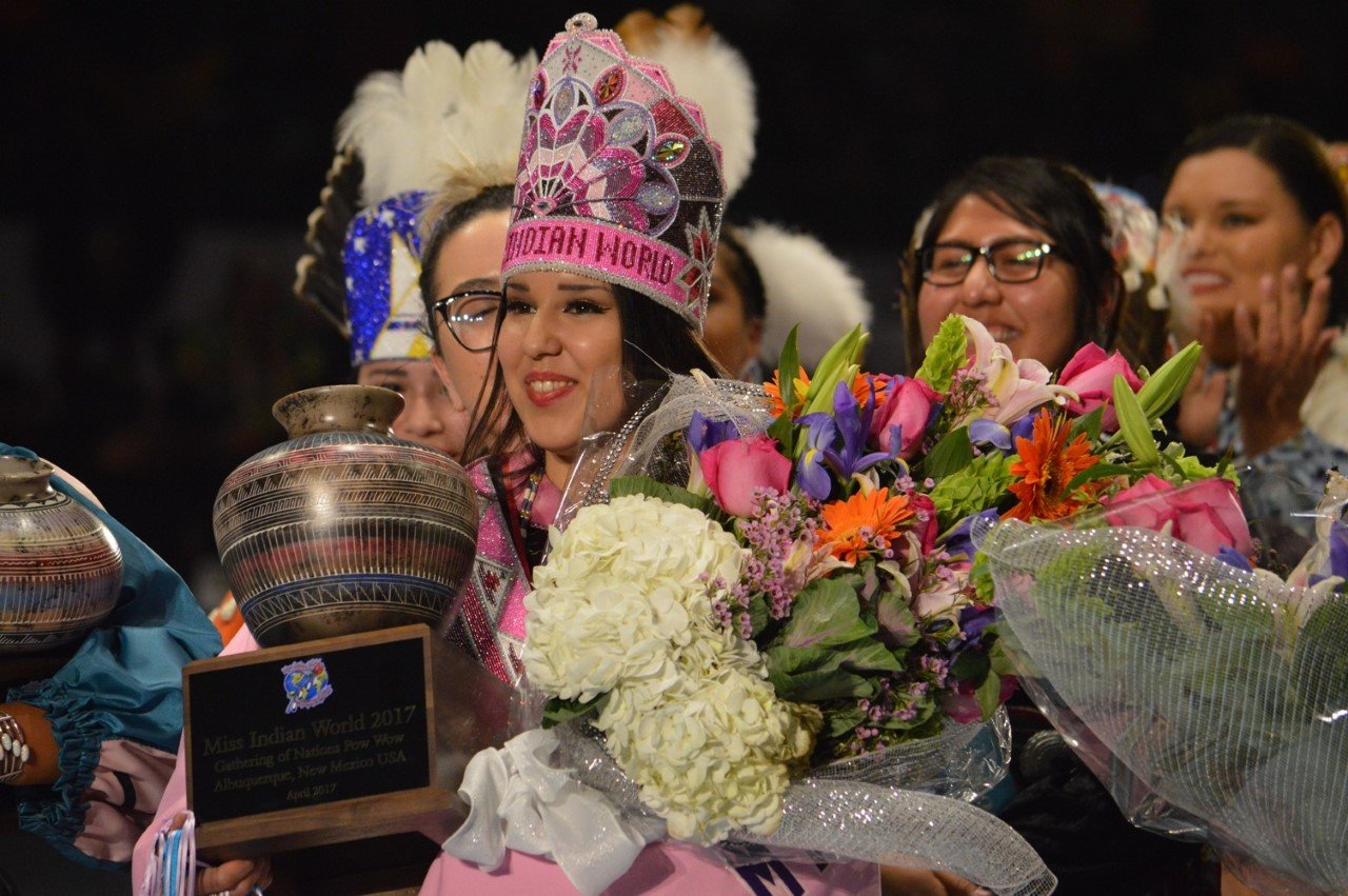 This Week in Native American News (5/5/17): Miss Indian World, Art Galleries, and Weekend Reads