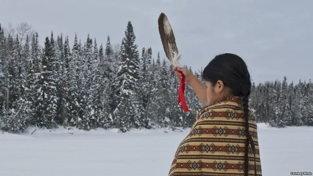 This Week in Native American News (1/12/18): some midwives, some re-enacters, and some blues