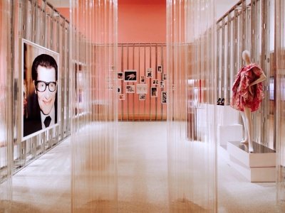 Shine Fashion Store – LEAD – Laboratory for Explorative Architecture &  Design