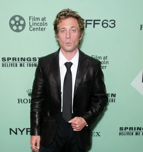 Jeremy Allen White