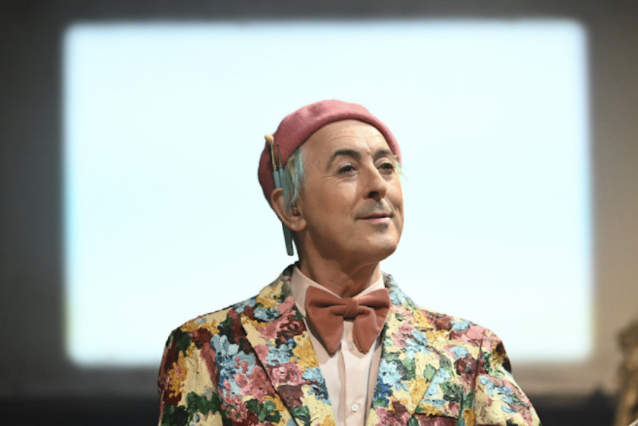 Traitors S4 : "A Queen Never Comes Off Her Throne" Concept and Costume Design