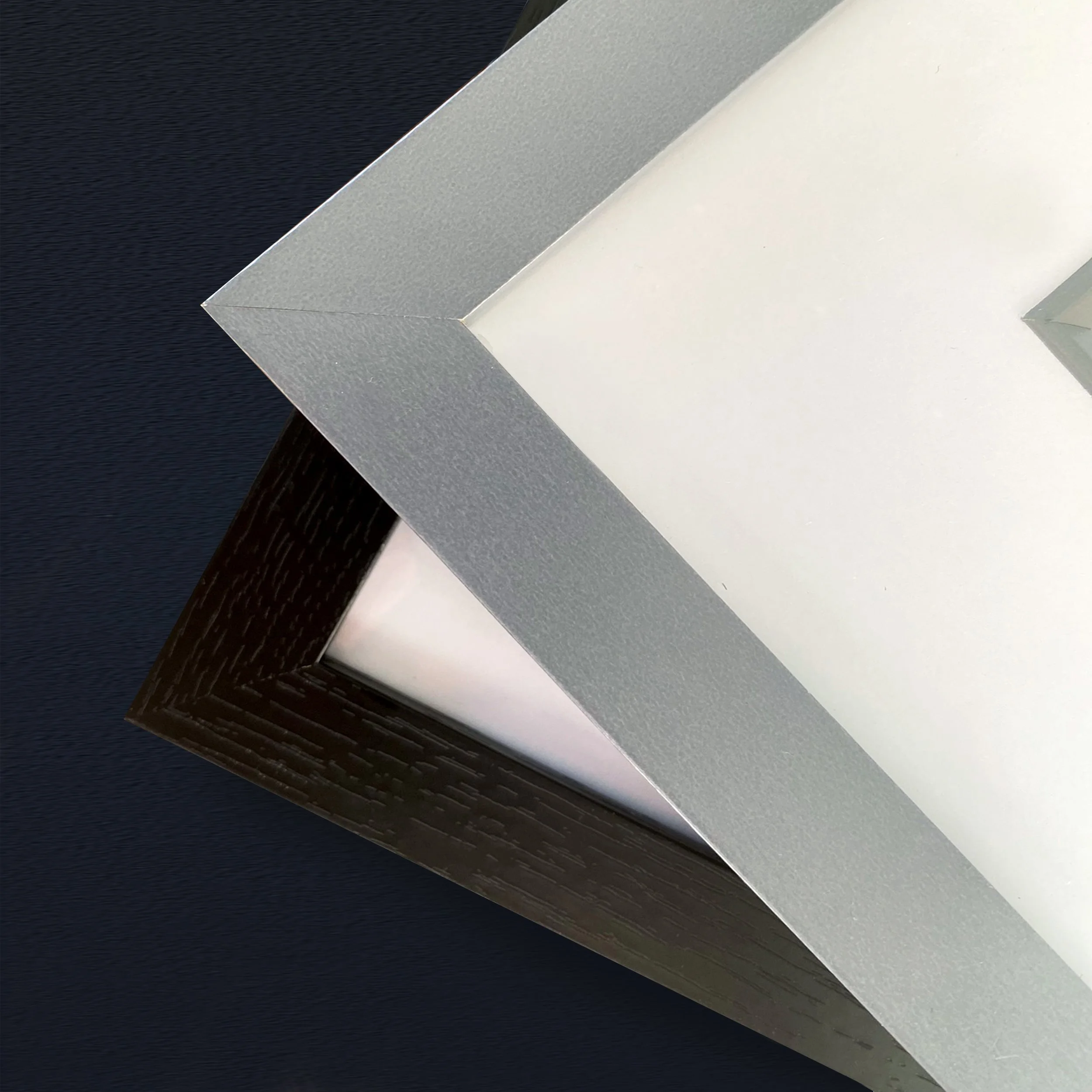 Frame-Close-Up-Navy.jpg