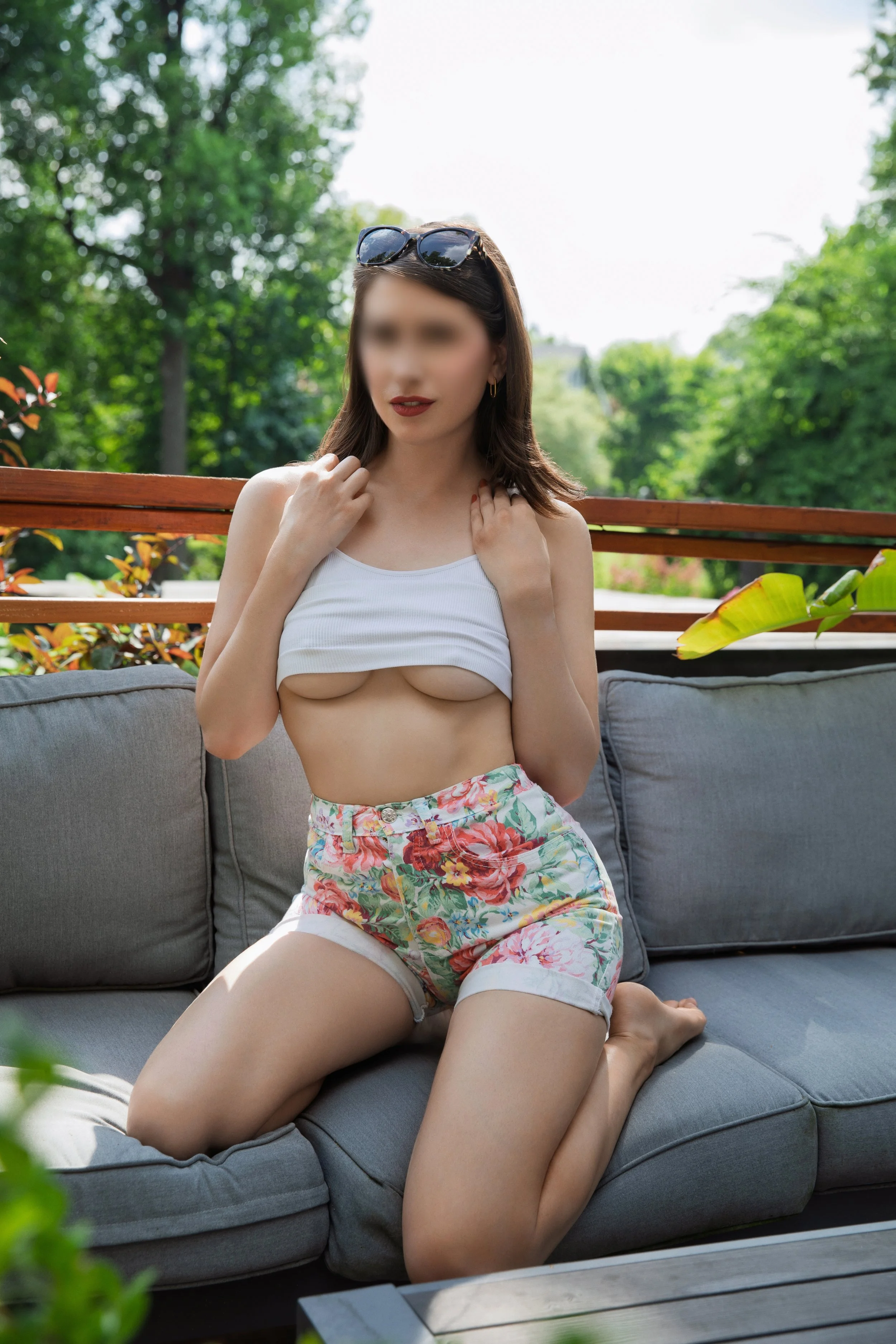 IMG_9732 95 blur.jpg