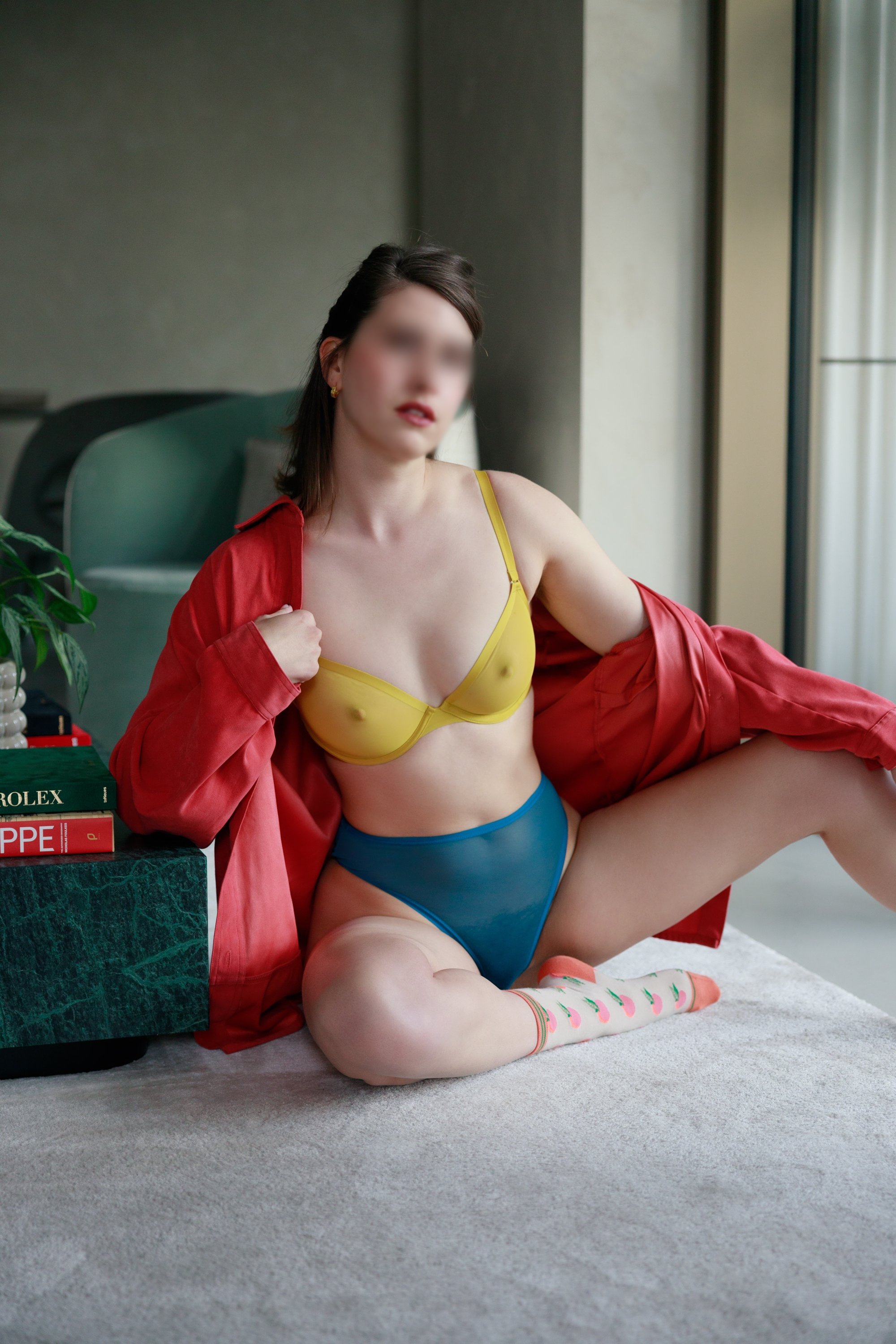 184A3595 blur v2.jpg