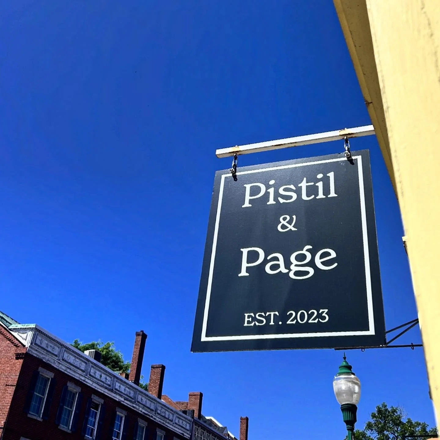 Pistil &amp; Page PSA: It&rsquo;s important to celebrate the exciting moments in life, and to sometimes make some tough choices&hellip; I have so many big changes happening this year (some more visible by the day than others 😉 &hellip;) and it&rsquo