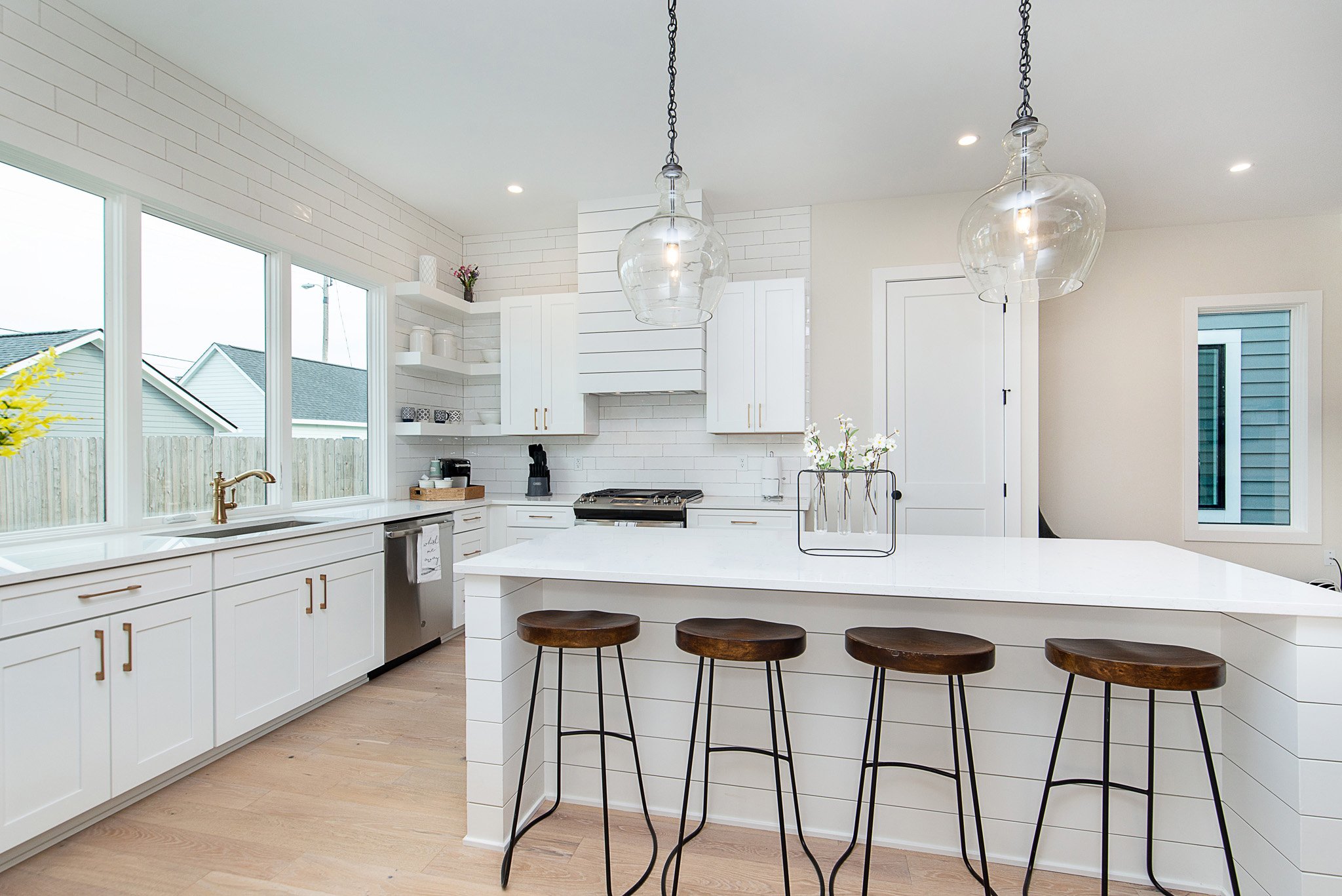12_Kitchen.jpg