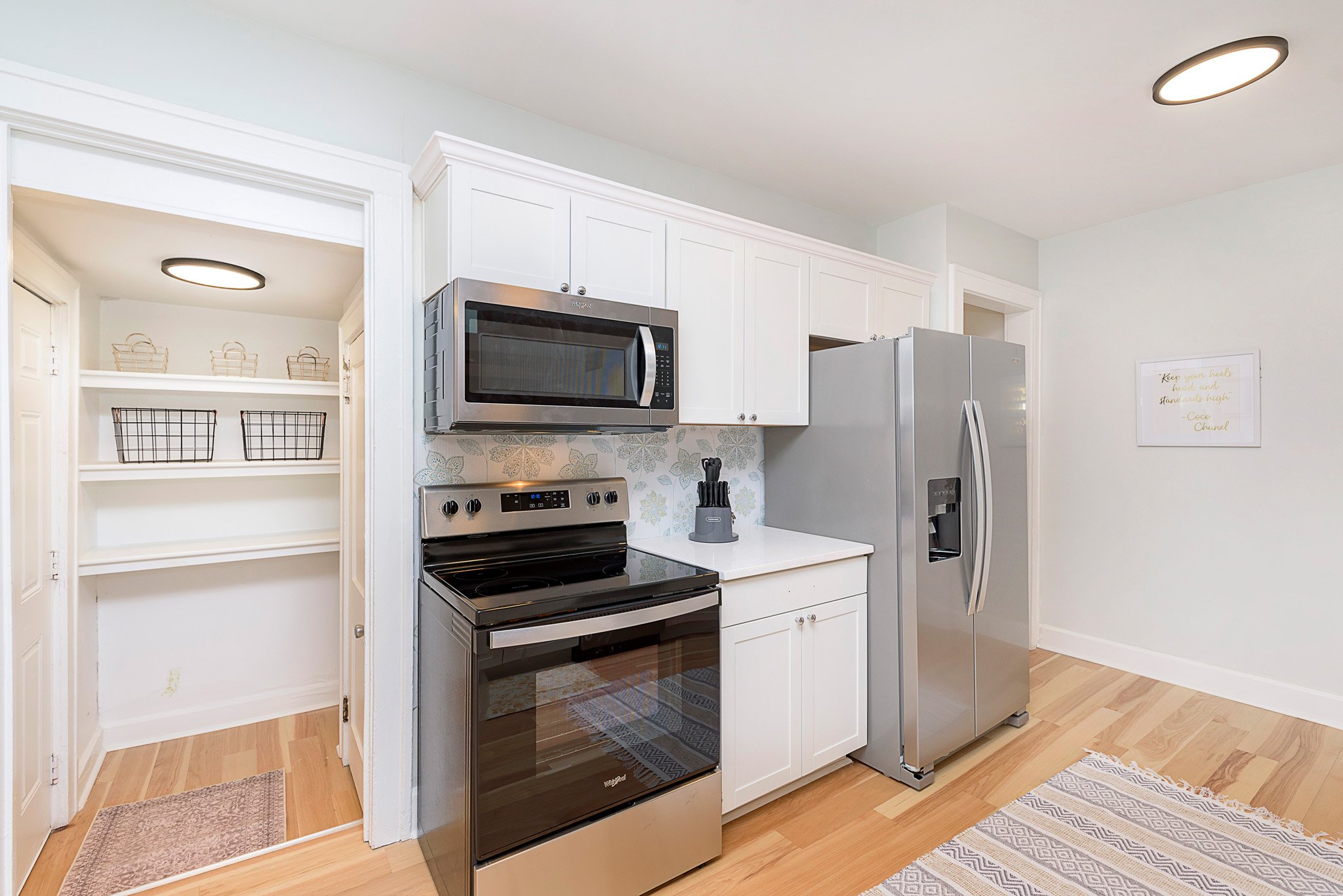 16_Kitchen.jpg