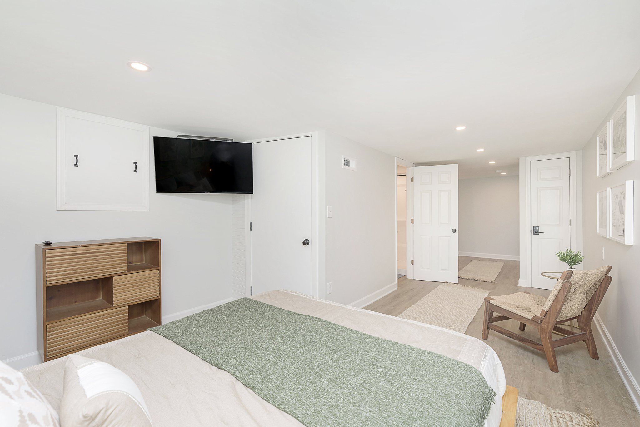 17_Primary Bedroom.jpg