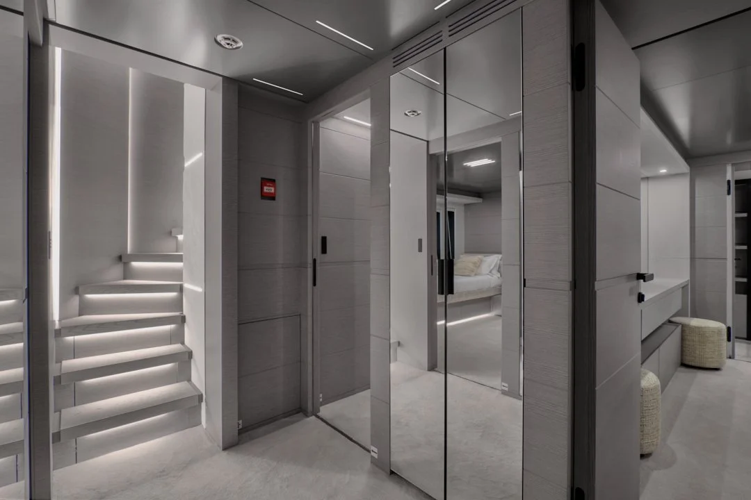 Custom Line Navetta 37 - Sokny