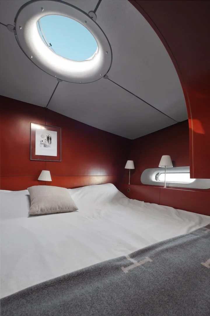 built by Tencara - interior by Philippe Starck - S/Y Virtuelle