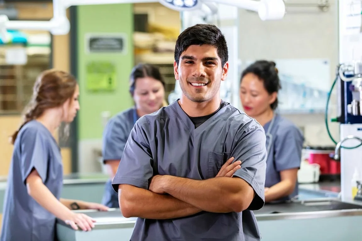 Los Latinos Rompen Récords de Población y Fuerza Laboral en Estados Unidos 💼