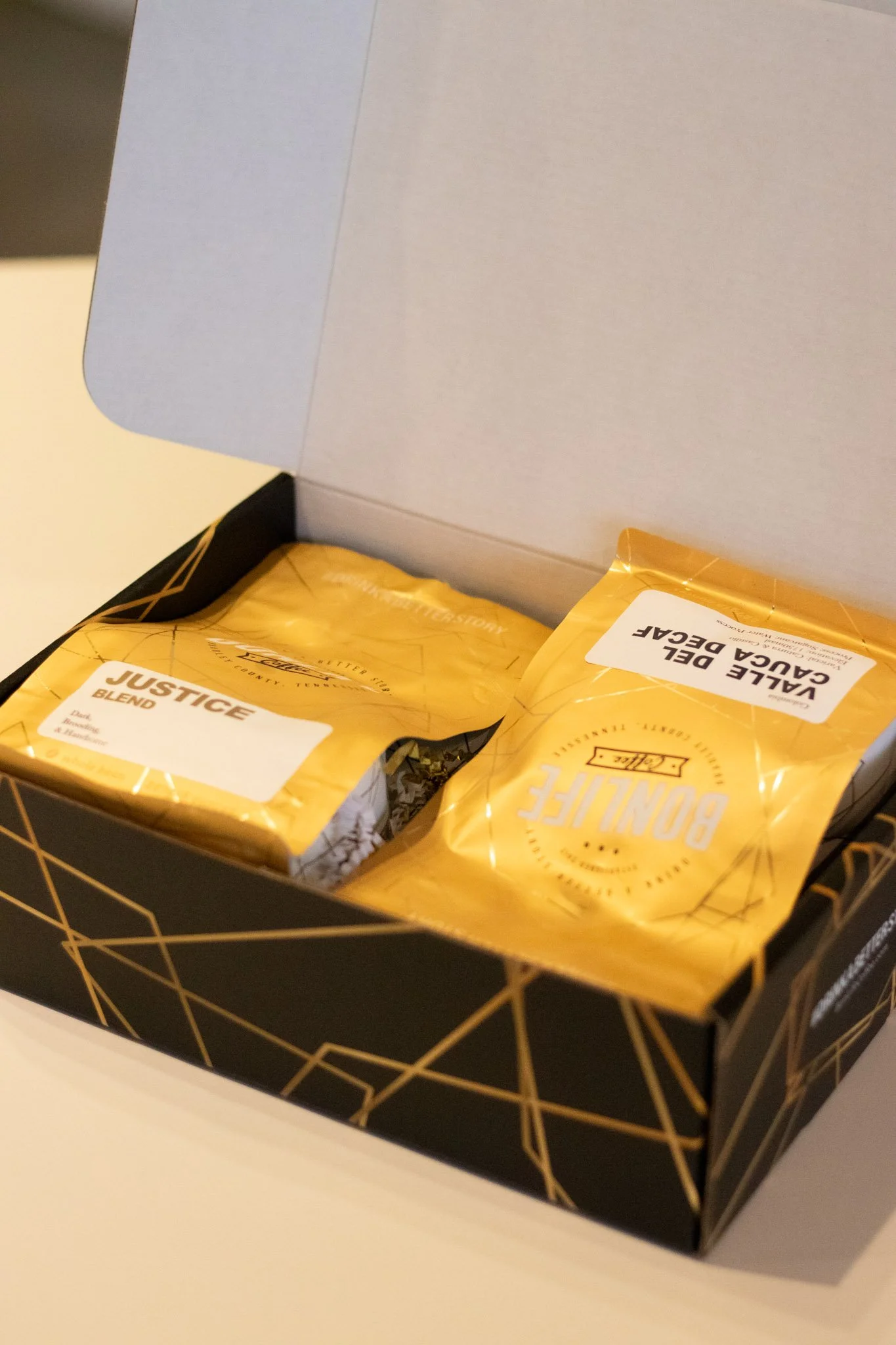 Espresso bundle decaf and award winning medium roast blend coffee deal by BonLife Coffee Roasters.