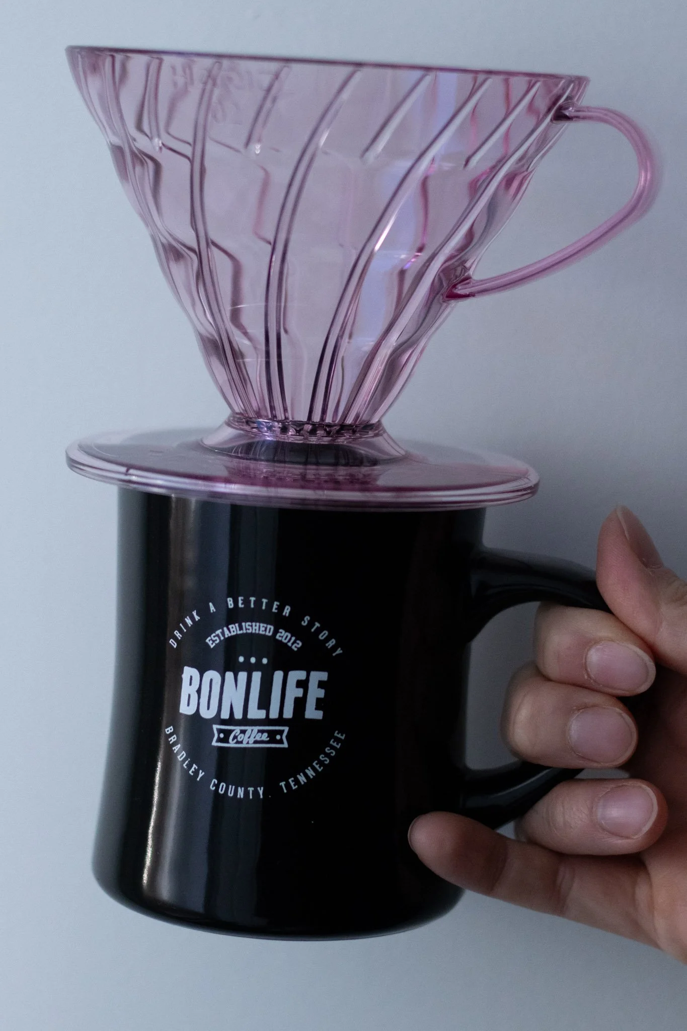 Specialty coffee lover gift guide what to buy for a coffee person plastic Hario V60 list by bonlife coffee roasters.