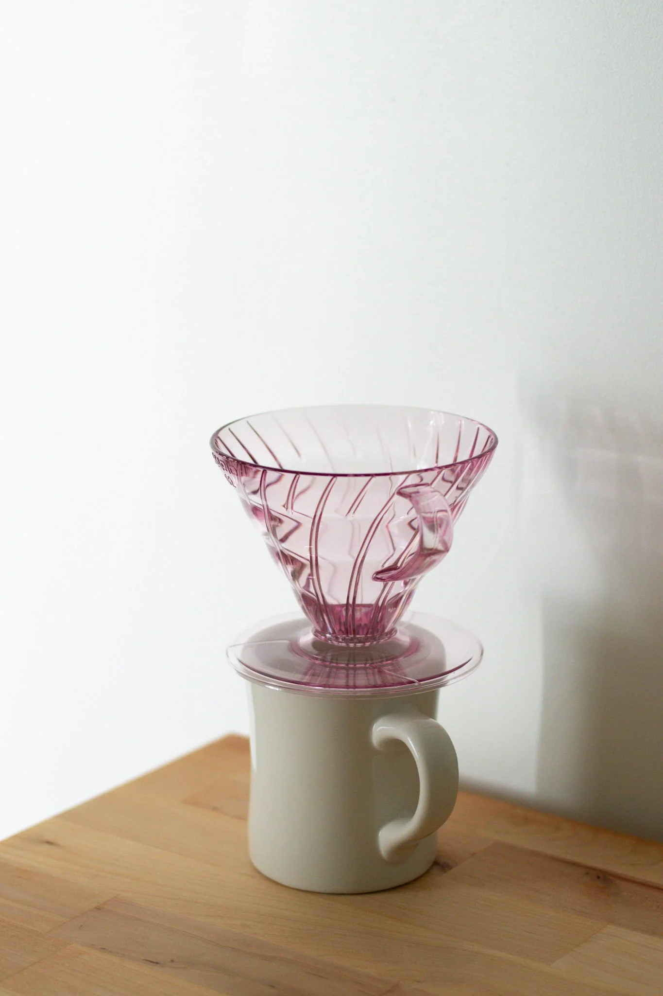 Specialty coffee lover gift guide what to buy for a coffee person jelly pink plastic Hario V60 list by bonlife coffee roasters.