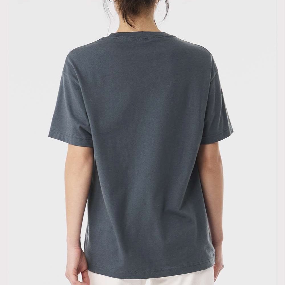 BELLA_%2B_CANVAS_3010_Vintage_Navy_Back_High_Model.jpg