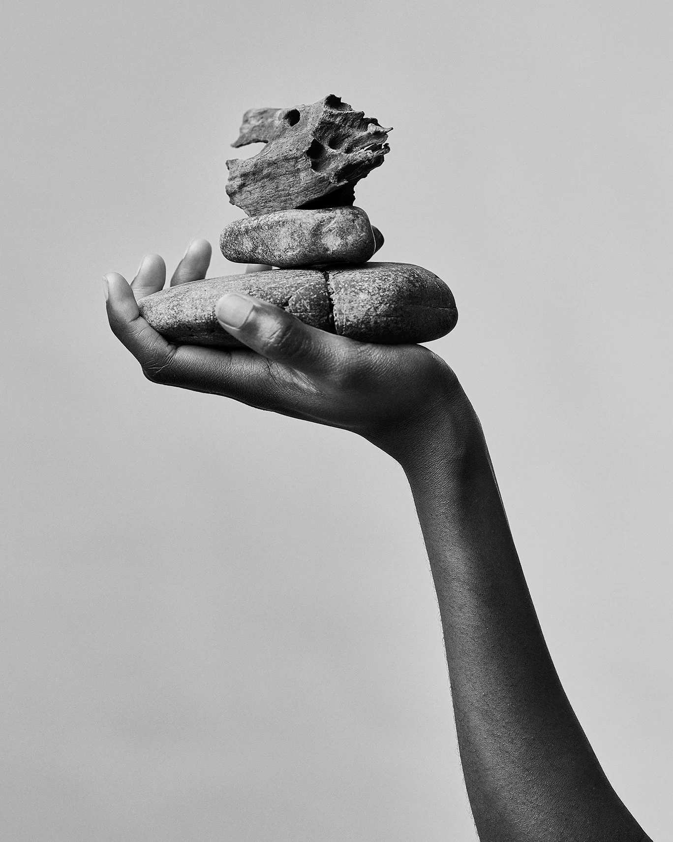 2025_PUIG_HANDS11216 1.jpg