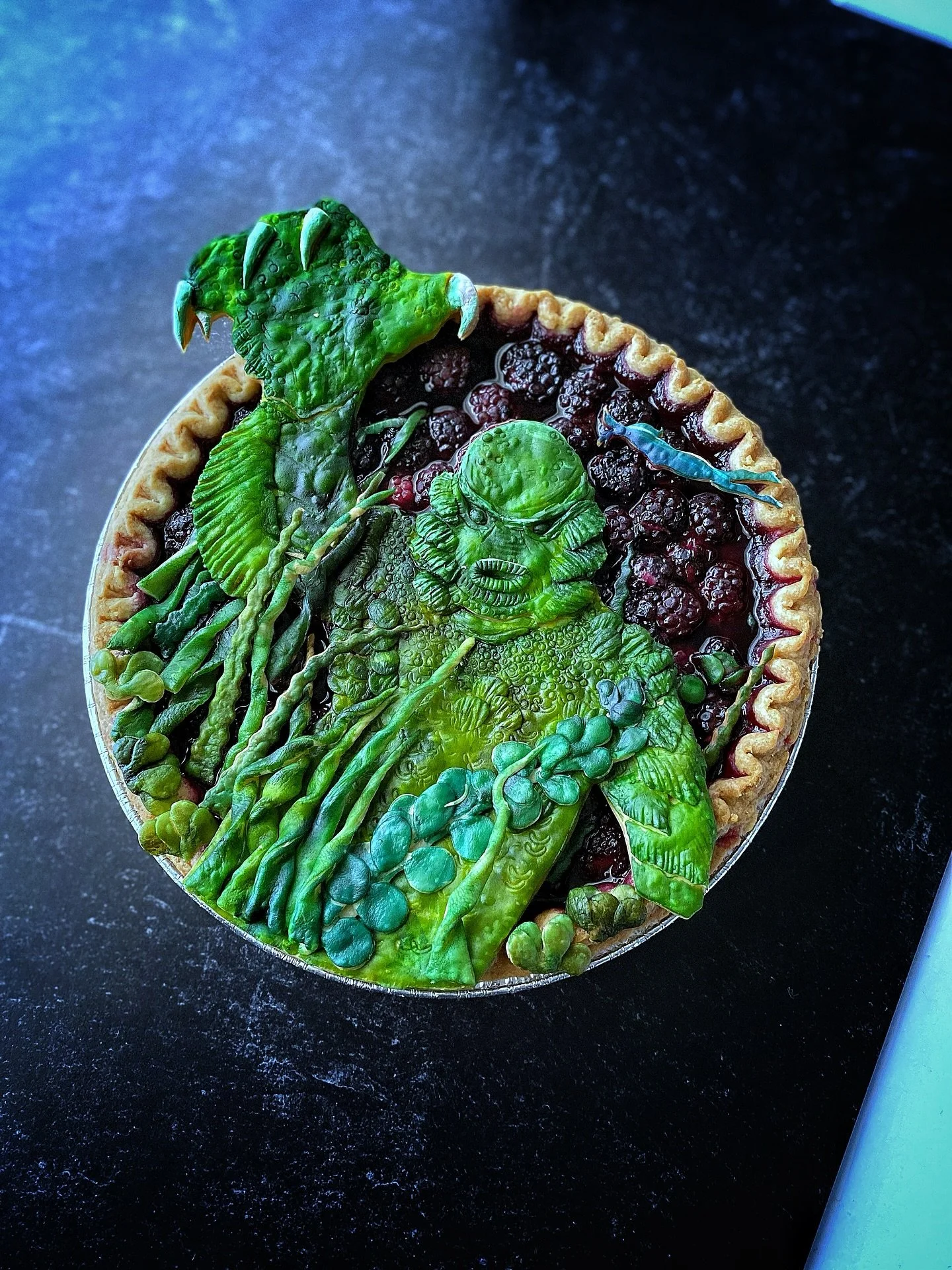 Creature from the Black(berry) Lagoon 🥧

#houstonbakery #halloweenpie #spookyseason #spookytreats #halloweentreats