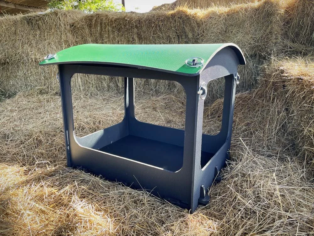 Chicken Dustbath & Animal Feeder & Shelter - Small