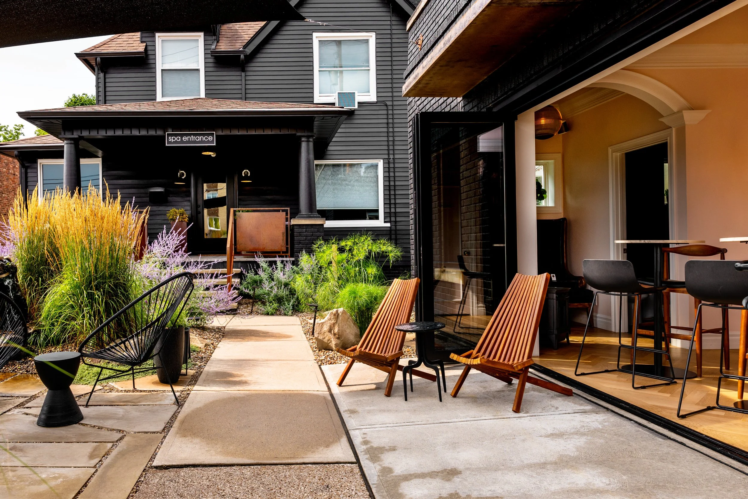 lakewood — Sacred Hour