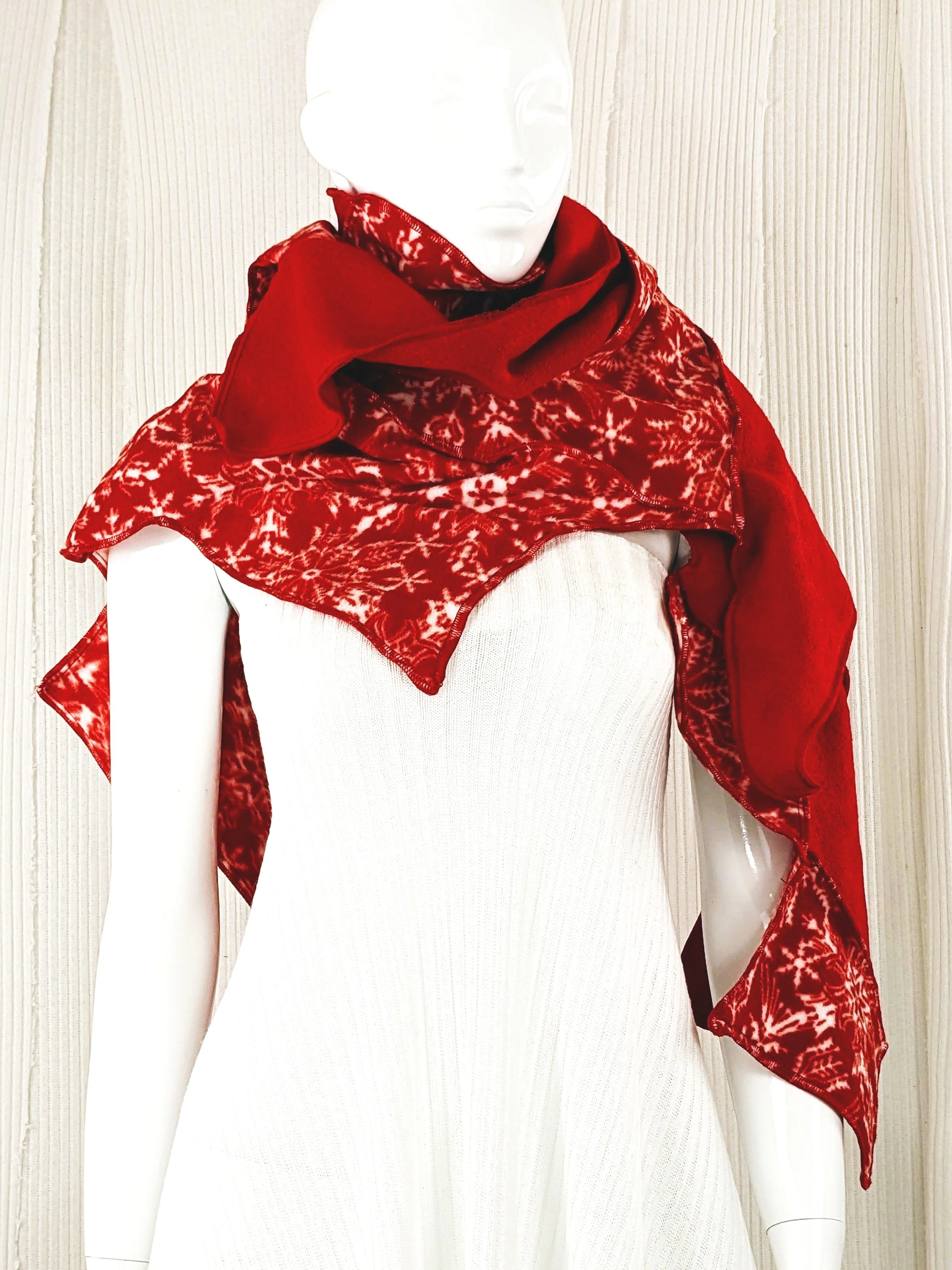 Offcut Fleece Scarf : Red Snowflakes