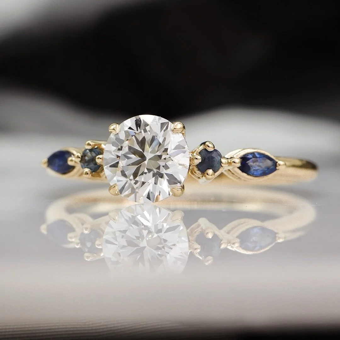 M &amp; C 💍✨ 

Carlos hab&iacute;a estado siguiendo nuestro trabajo durante un tiempo y le encantaba lo que hac&iacute;amos. 😍

As&iacute; que, cuando lleg&oacute; el momento de elegir el anillo de compromiso, se puso en contacto con nosotros. 💍

