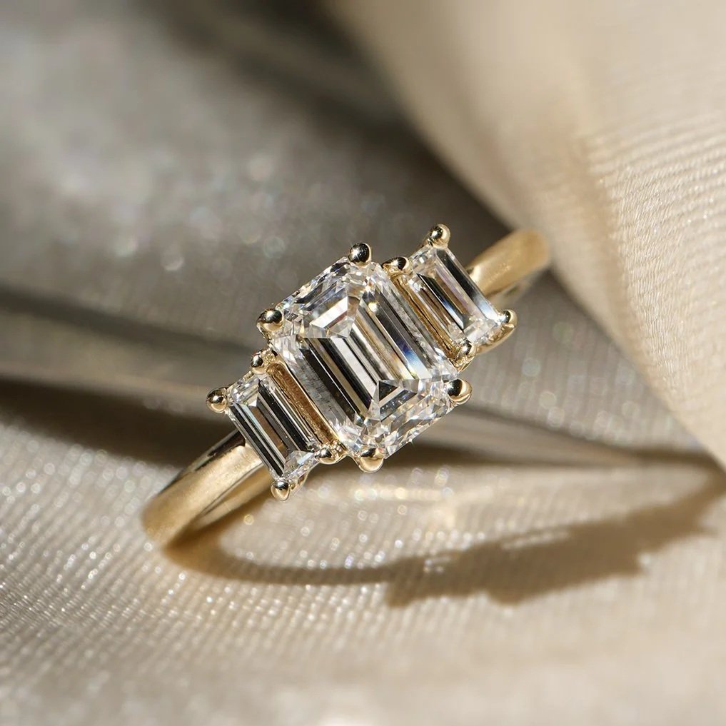 Anillo de compromiso de oro amarillo 14K con diamantes lab - TUGARIM