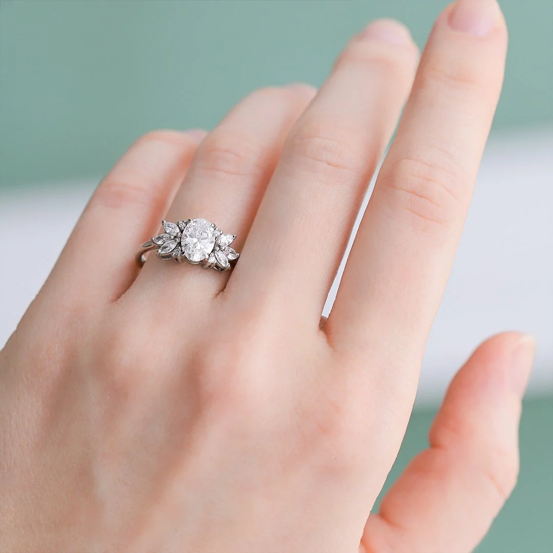 (Mermaid) Anillo de compromiso de oro blanco 14K con diamantes lab - TUGARIM