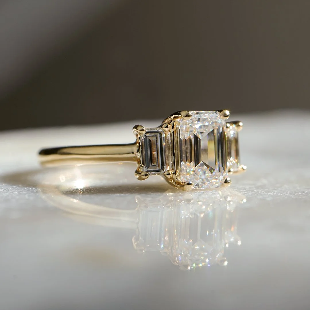 Anillo de compromiso de oro amarillo 14K con diamantes lab - TUGARIM