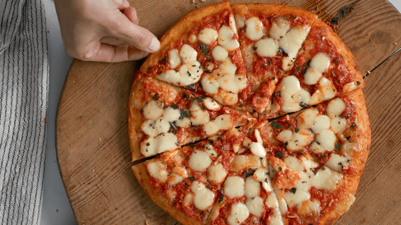 Amys Pizza Night Gif.gif