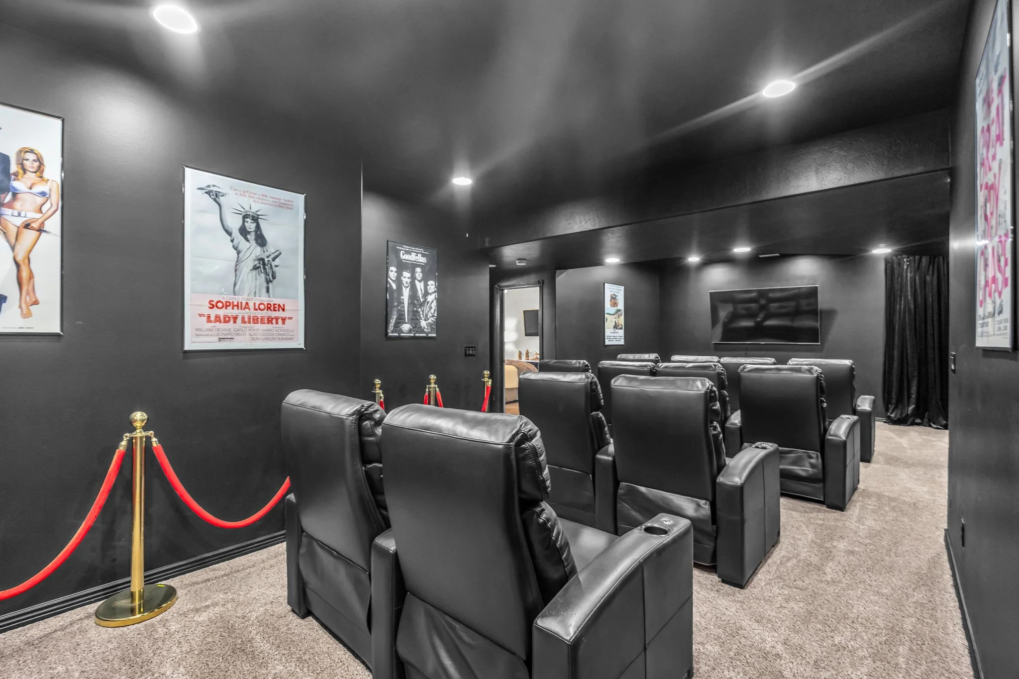 17-web-or-mls-557-warm-springs-dr.jpg