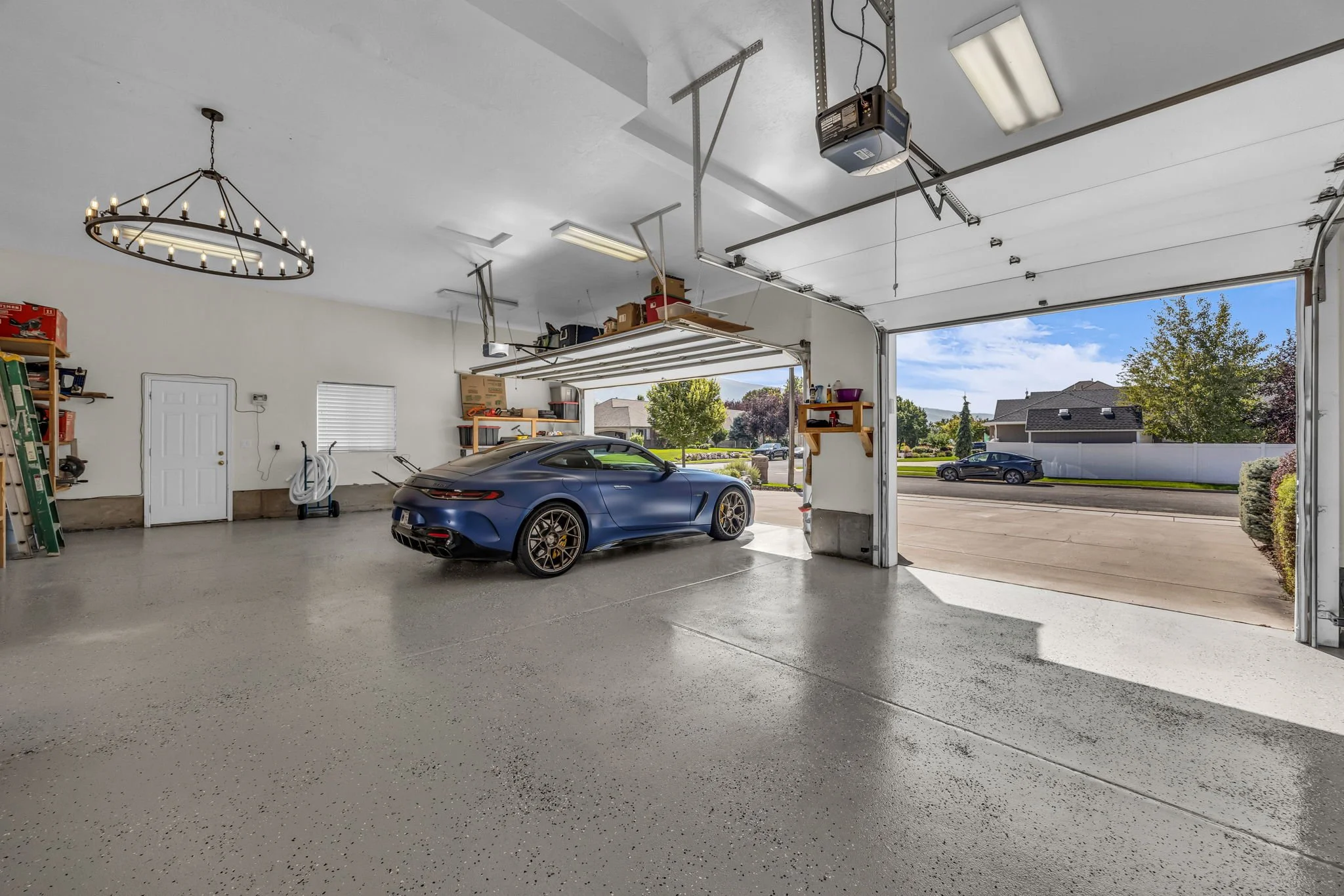 49-web-or-mls-557-warm-springs-dr.jpg