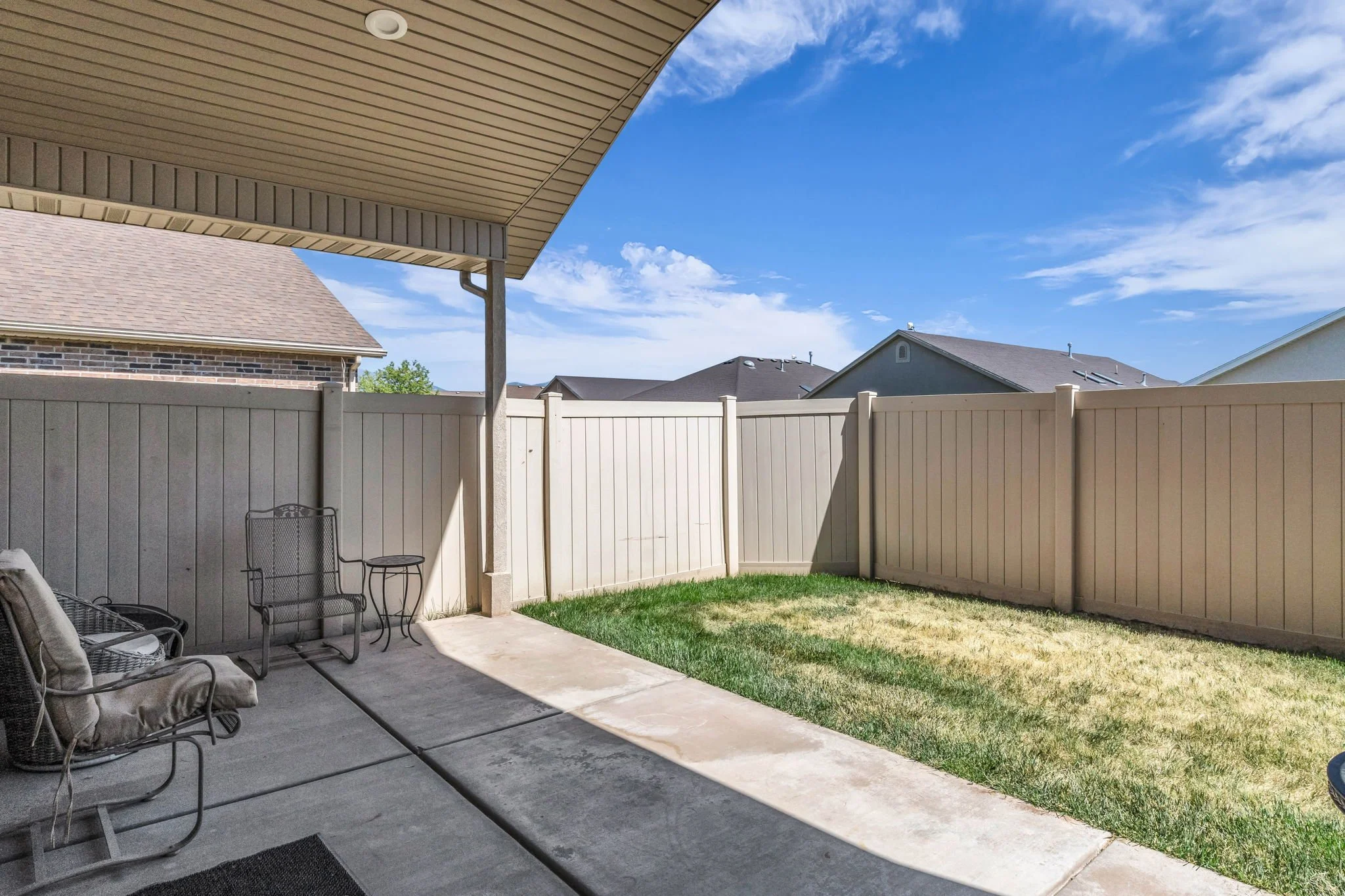 50-web-or-mls-1941-trailside-dr.jpg