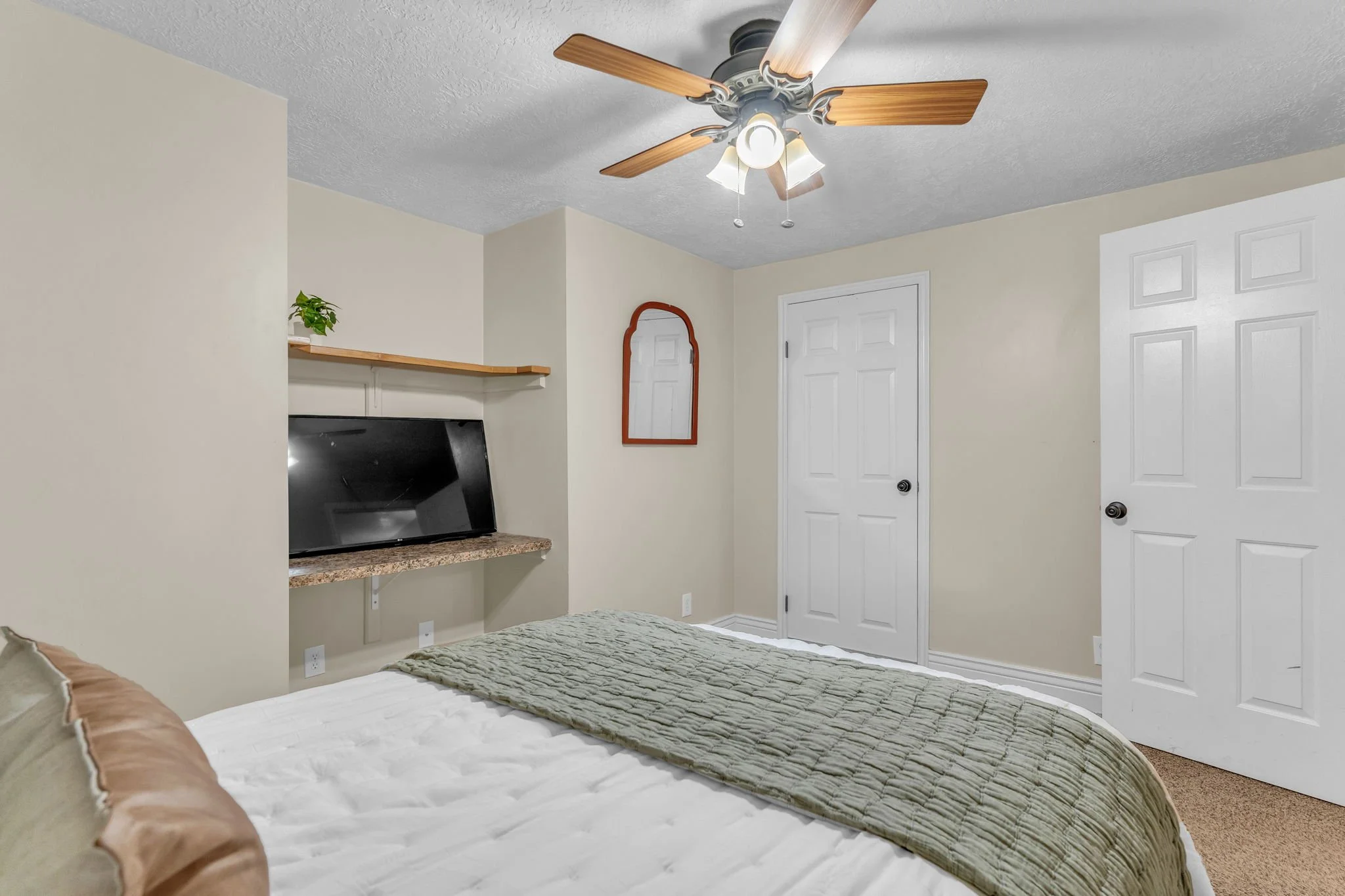 43-web-or-mls-2600-deer-run-dr.jpg