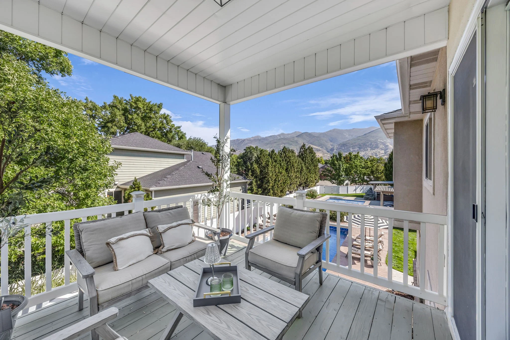 32-web-or-mls-557-warm-springs-dr.jpg