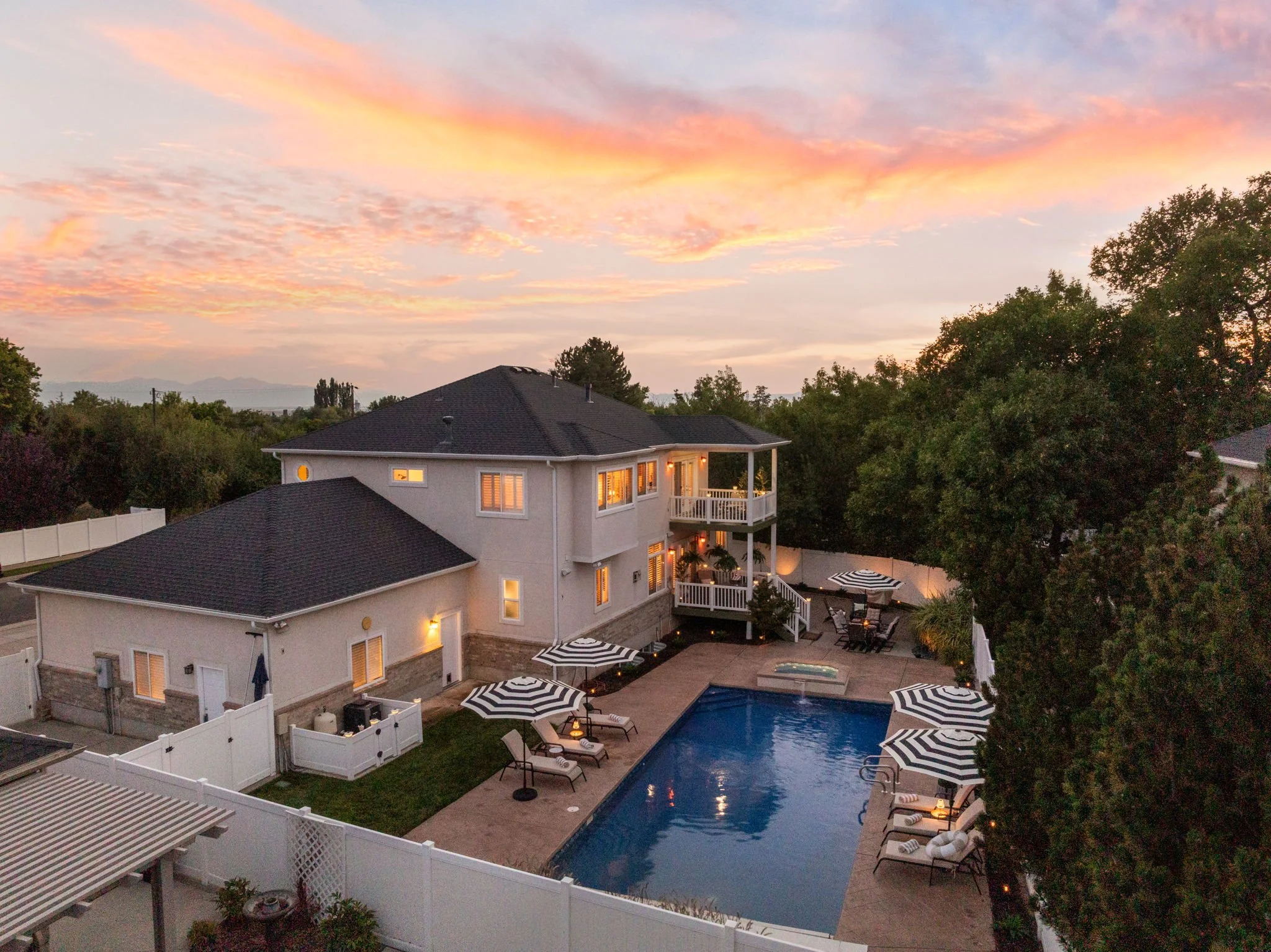 83-web-or-mls-557-warm-springs-dr.jpg