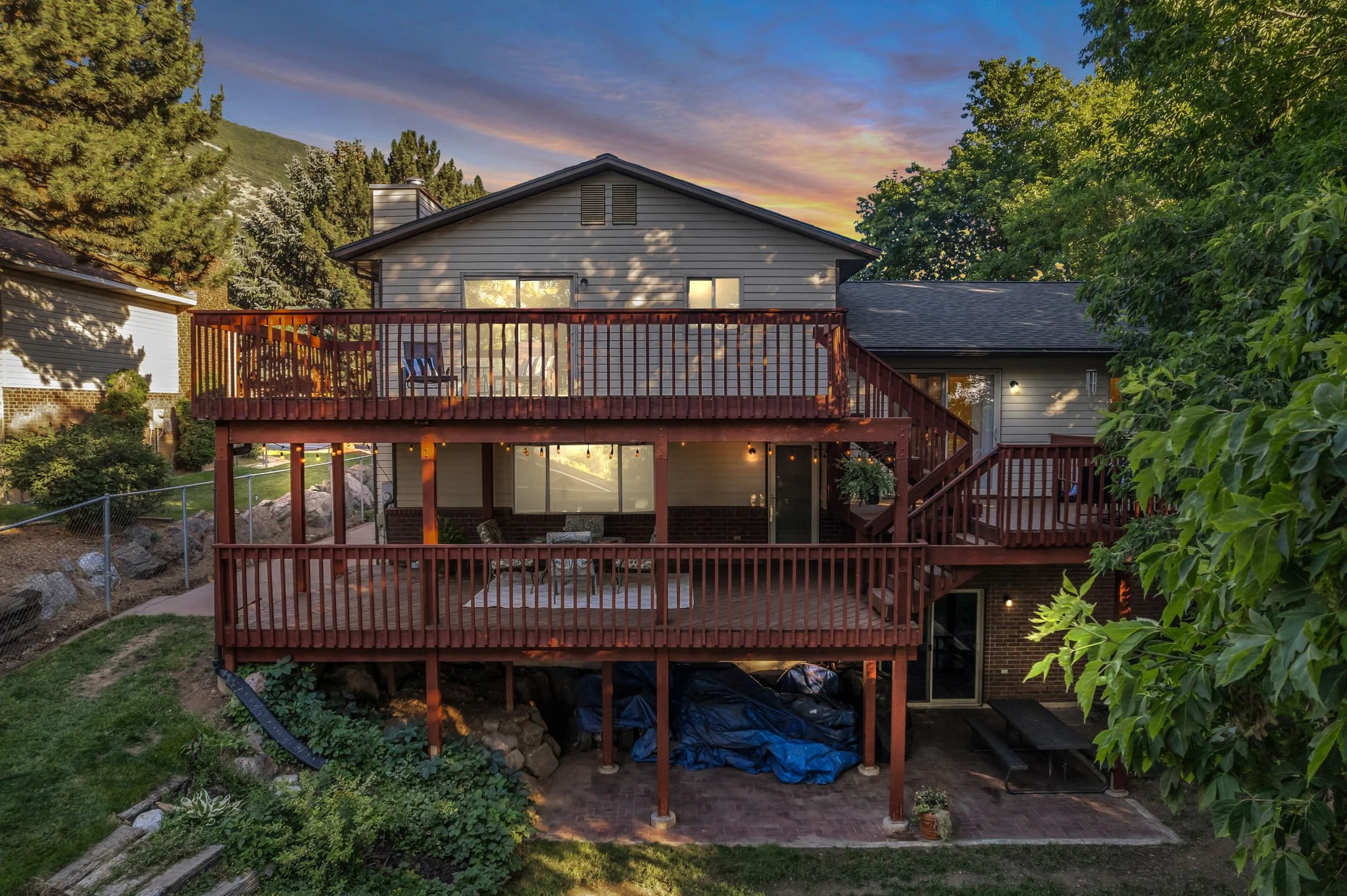 87-web-or-mls-2600-deer-run-dr.jpg
