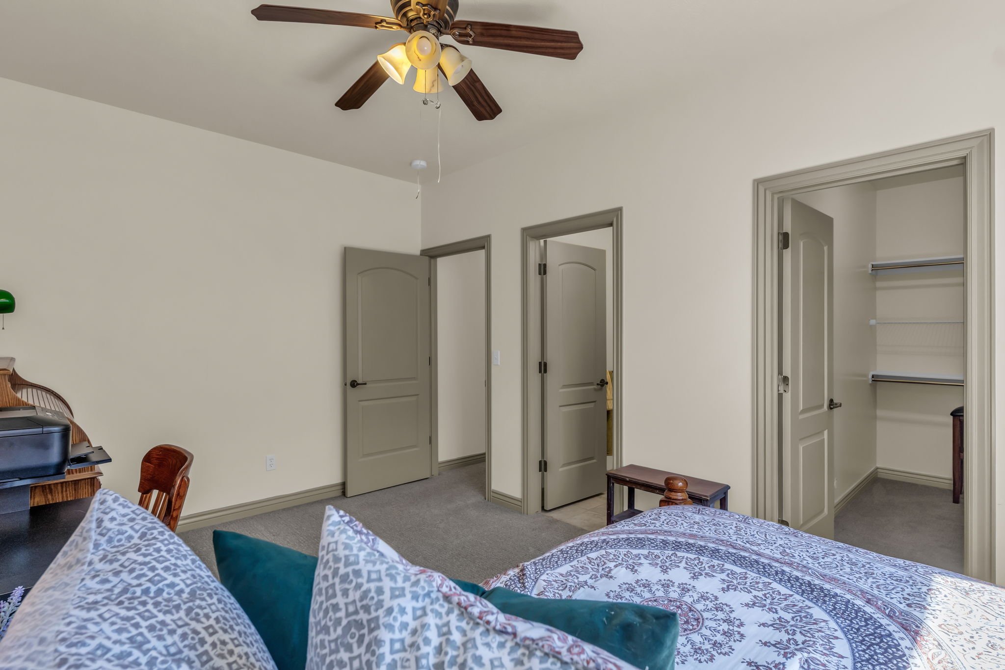 34-web-or-mls-1941-trailside-dr.jpg