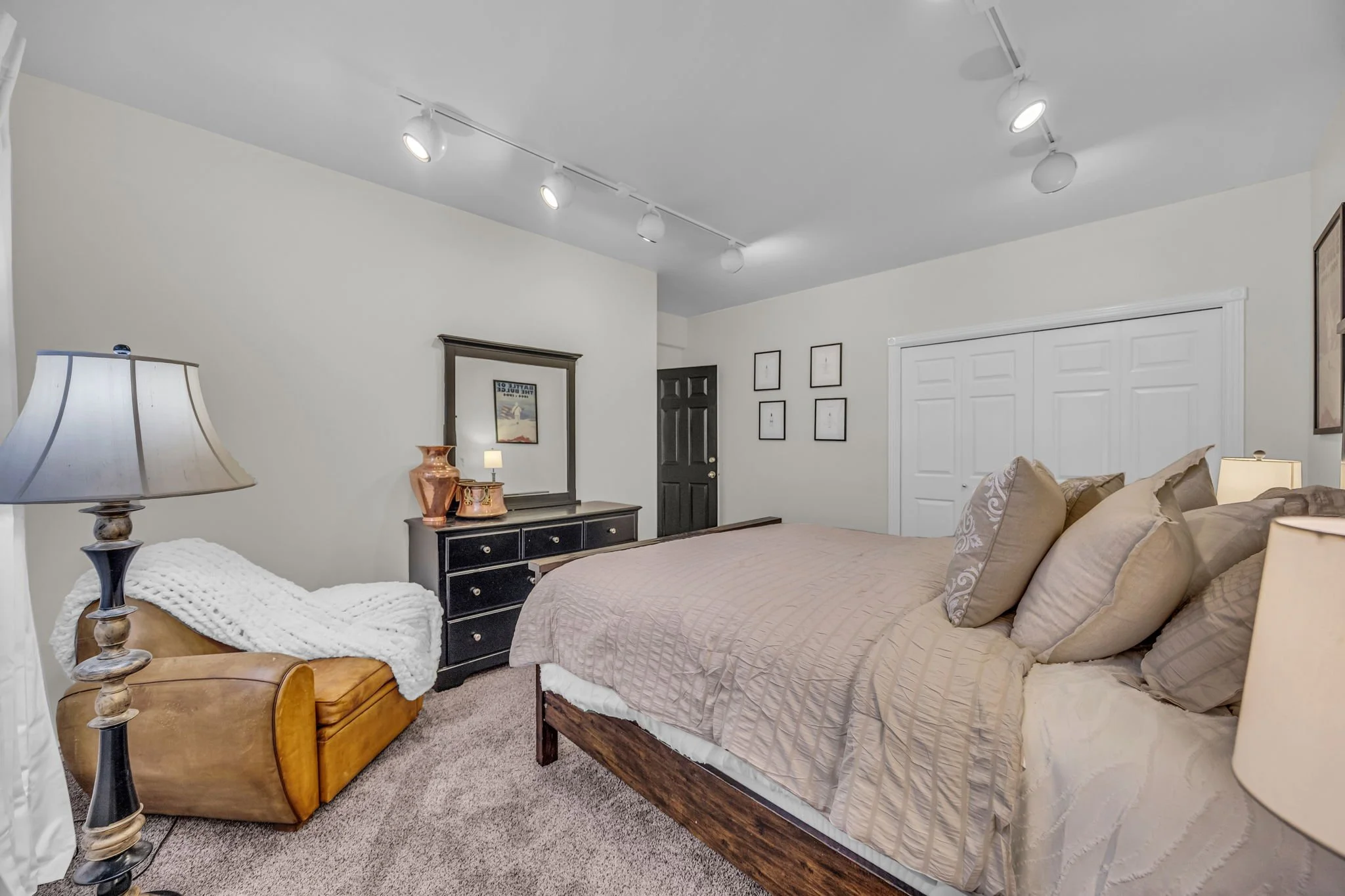 25-web-or-mls-557-warm-springs-dr.jpg