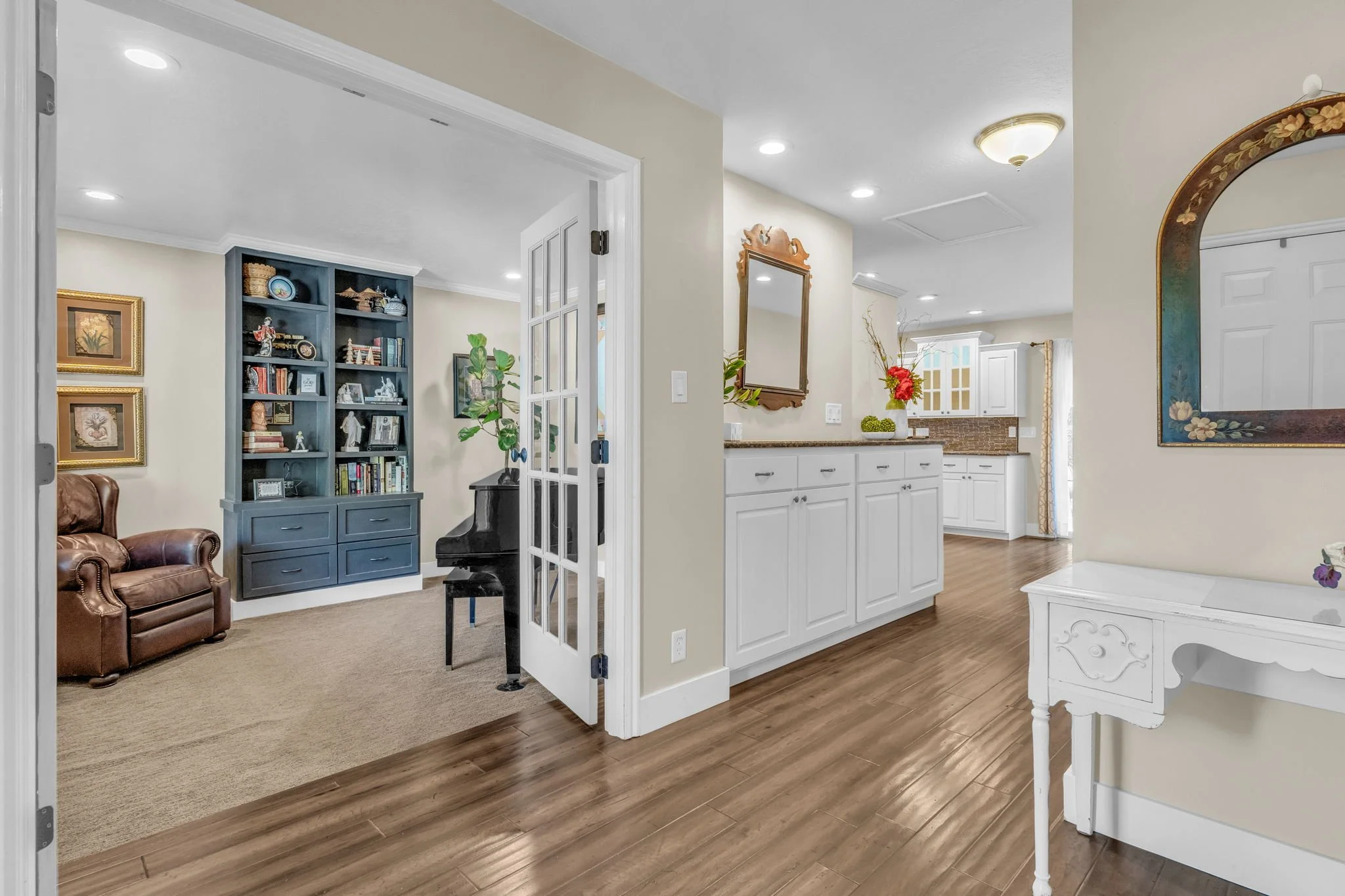 10-web-or-mls-2600-deer-run-dr.jpg