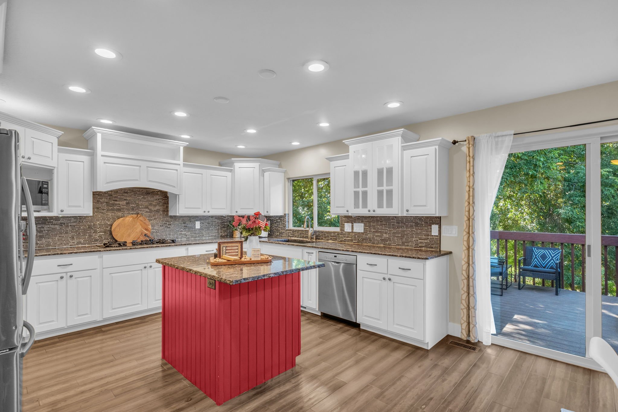 13-web-or-mls-2600-deer-run-dr.jpg