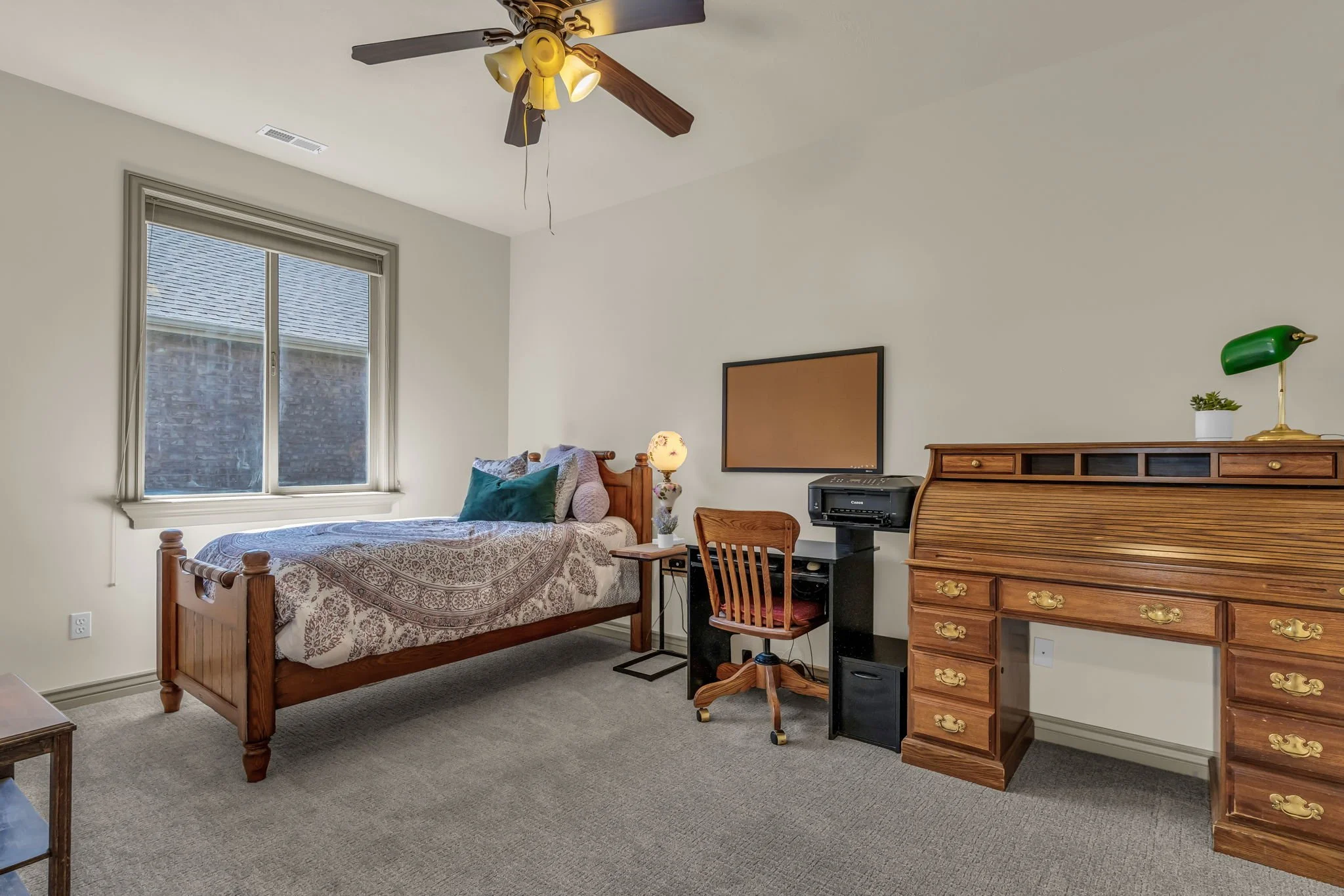 32-web-or-mls-1941-trailside-dr.jpg