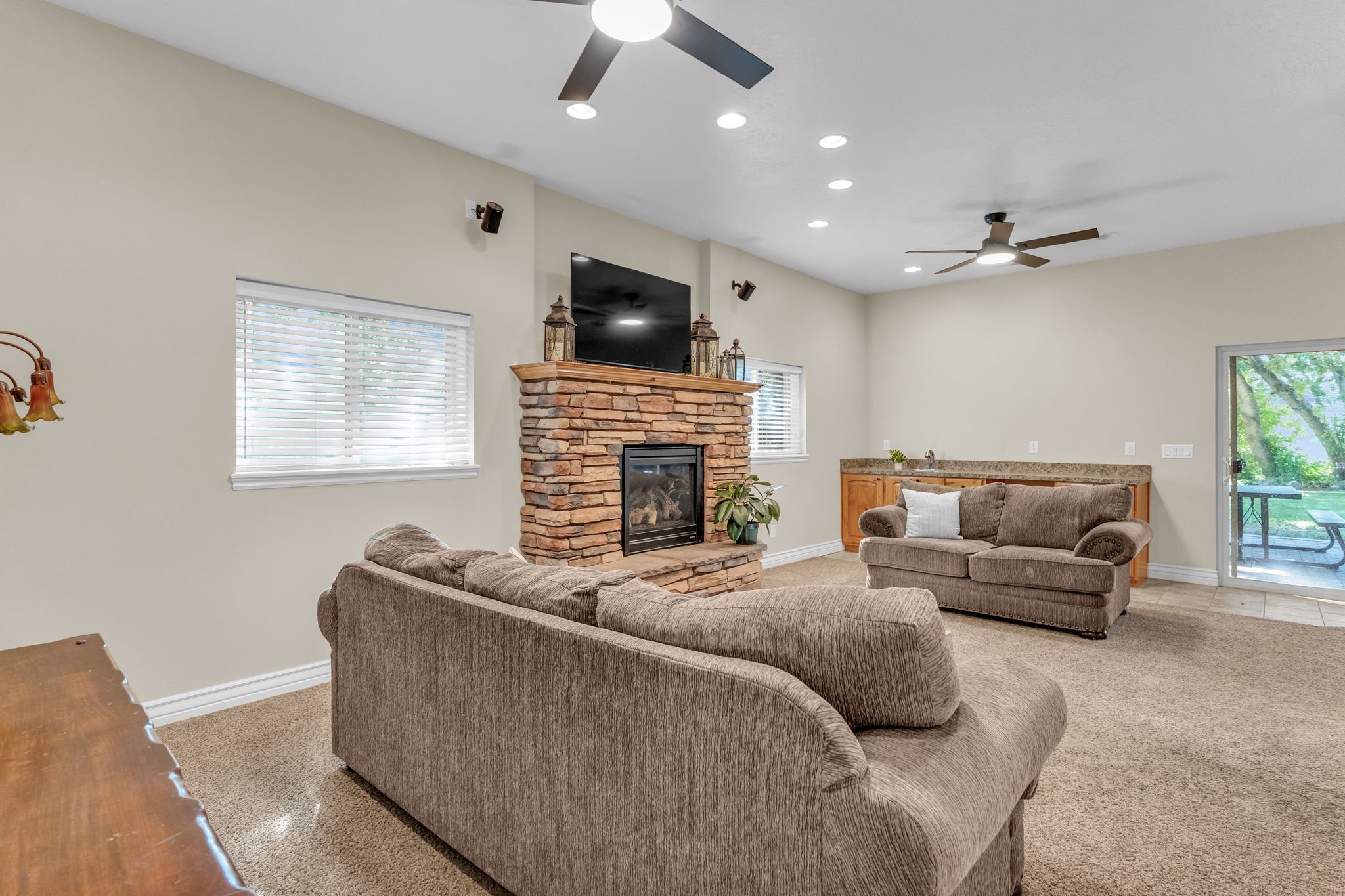 44-web-or-mls-2600-deer-run-dr.jpg
