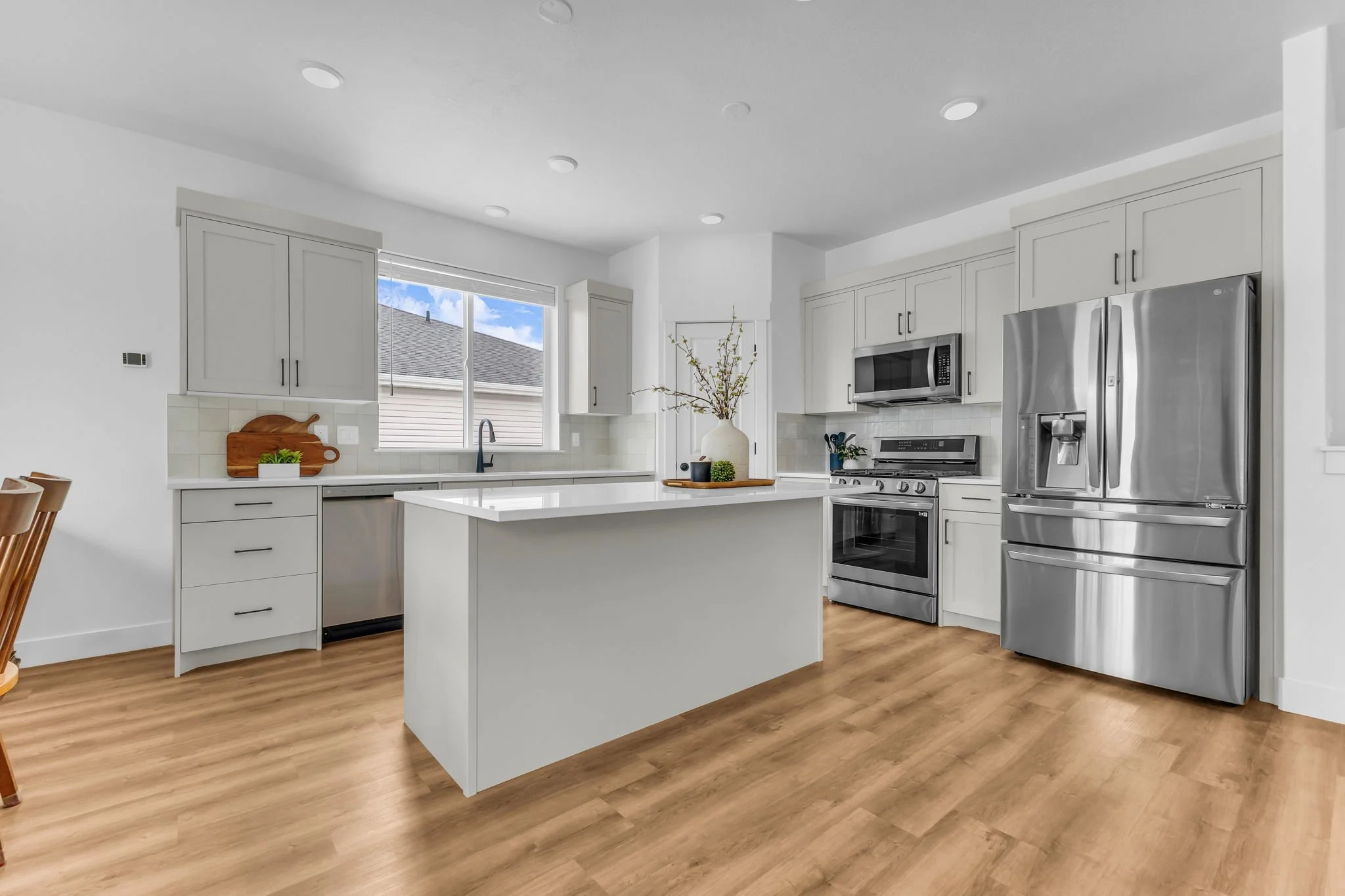 8-web-or-mls-236-w-470-n.jpg