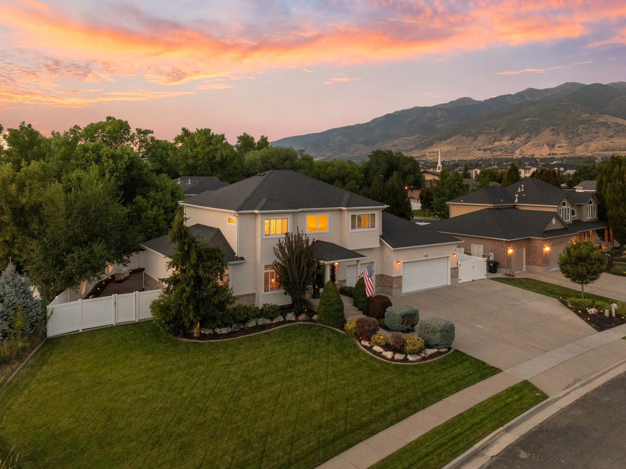 80-web-or-mls-557-warm-springs-dr.jpg