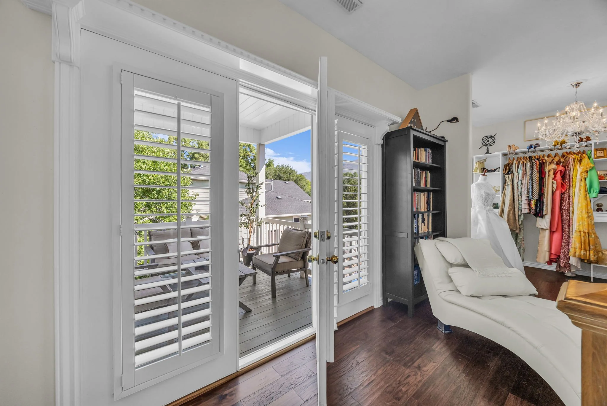 31-web-or-mls-557-warm-springs-dr.jpg
