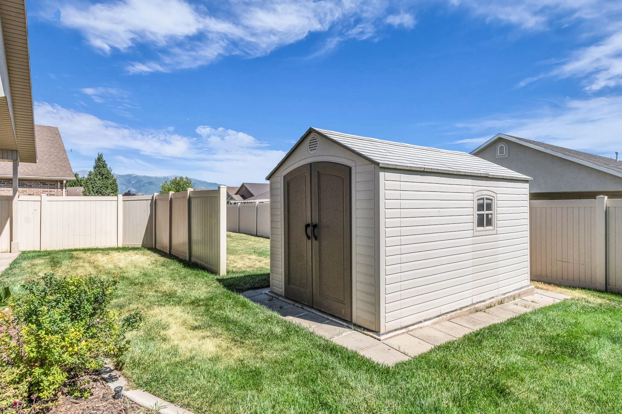 53-web-or-mls-1941-trailside-dr.jpg