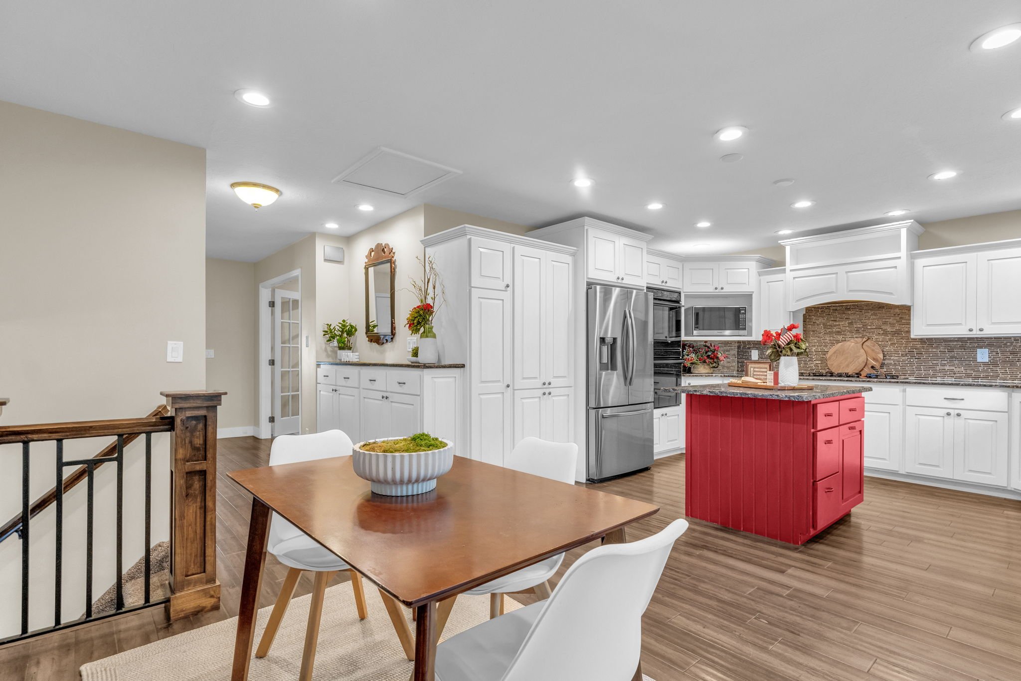 17-web-or-mls-2600-deer-run-dr.jpg