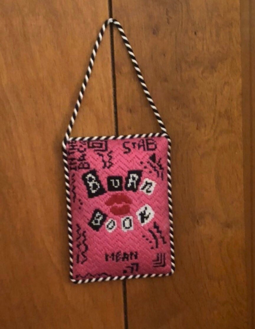 https://i.etsystatic.com/5974283/r/il/79d6a2/2253219159/il_fullxfull.2253219159_q3ap.jpg