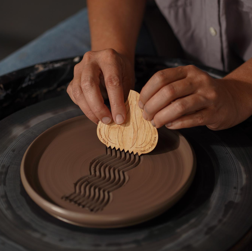 Garrity Garlic Plate 4.png